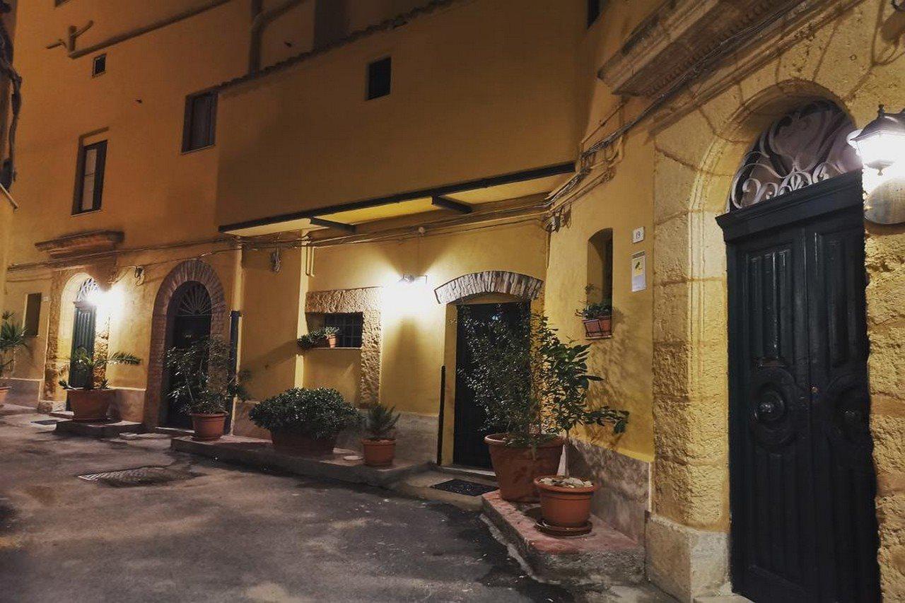 Alloggio Della Posta Vecchia 2*