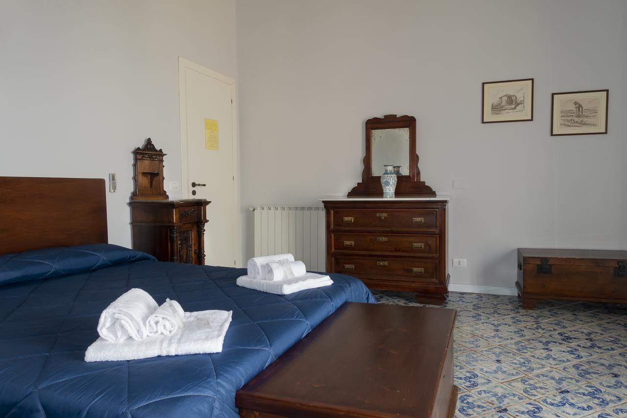 Della Posta Vecchia Couette-café